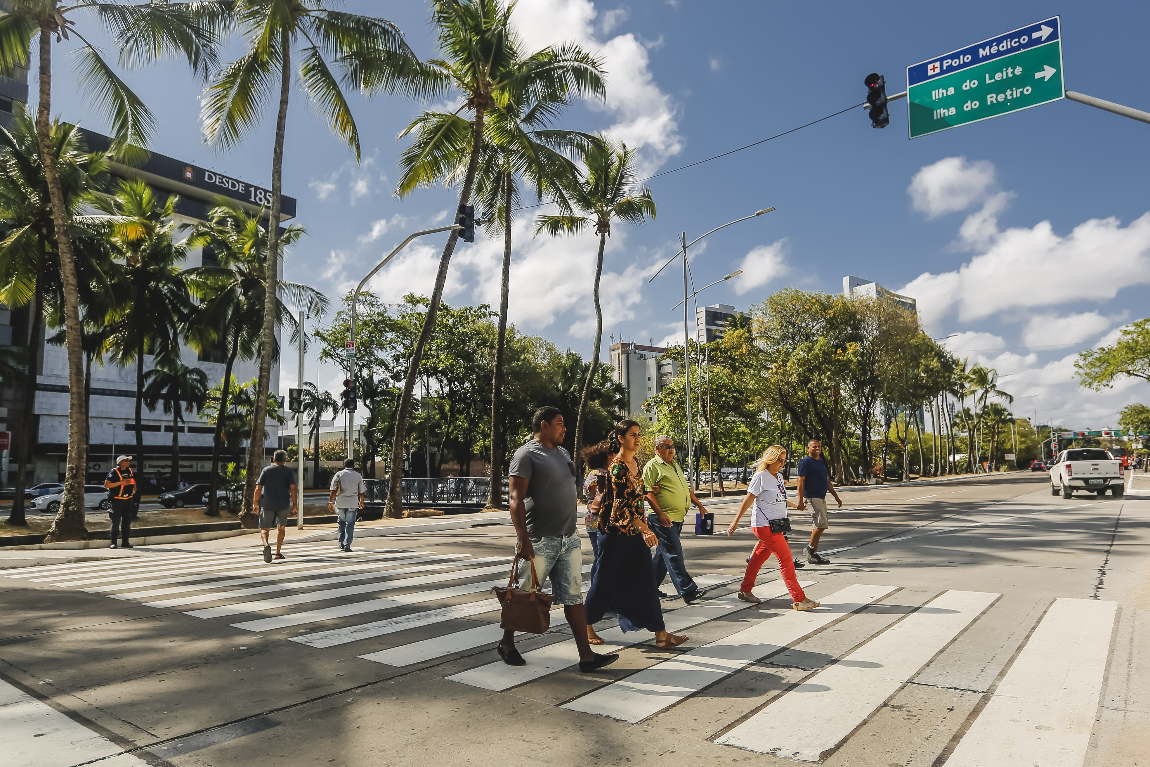 Iniciativa Bloomberg e Prefeitura do Recife têm reunião de pontapé inicial para colaboração em Segurança Viária