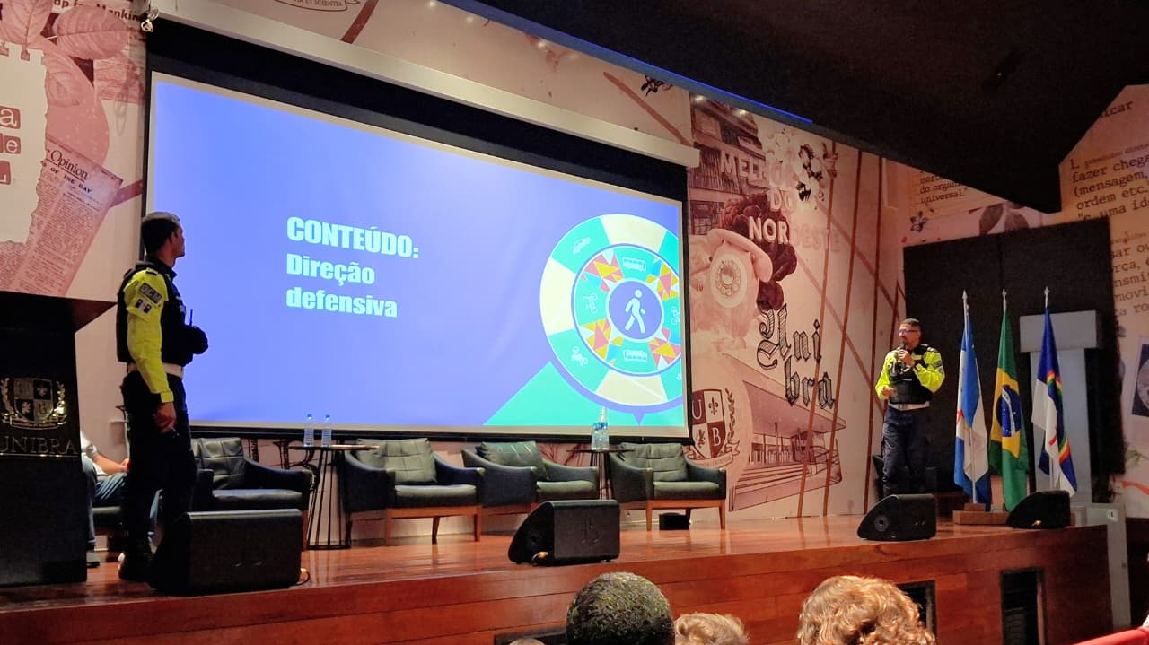 CTTU leva orientações sobre segurança viária e análise de dados ao Encontro FEMBRAPP Recife 2026
