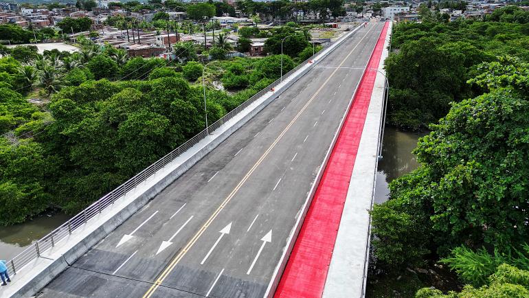 Ponte Júlia Santiago. 